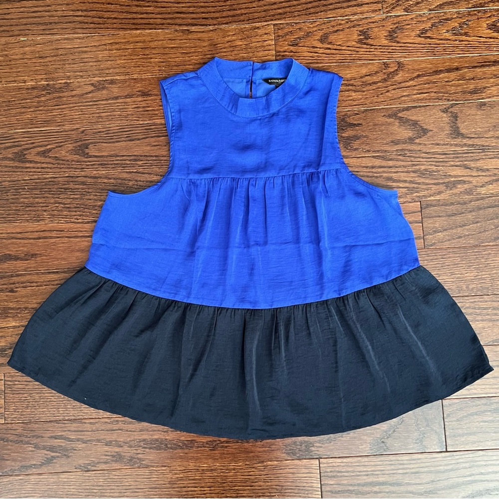 Banana Republic Sleeveless Blouse